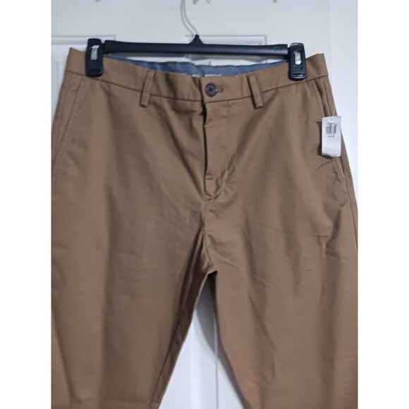 NWT Men's Old Navy Ultimate Slim Built In Flex Chino Pants Size 34x30 Caramel - Picture 2 of 8